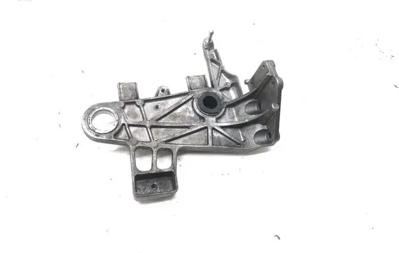 Mercedes-Benz E W212 Engine mounting bracket A6510902241
