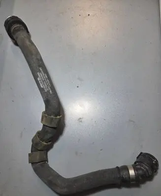 Mercedes-Benz E AMG W213 Coolant pipe/hose A2135013101