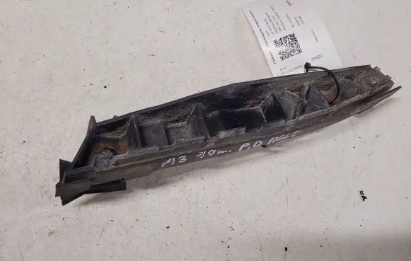 Audi A3 S3 8L Front bumper mounting bracket 8L0807184