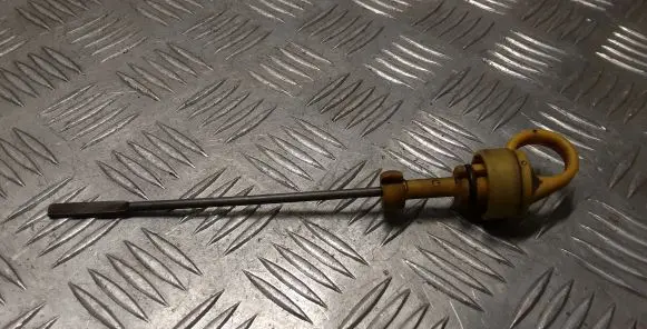 Subaru Forester SF Oil level dip stick 