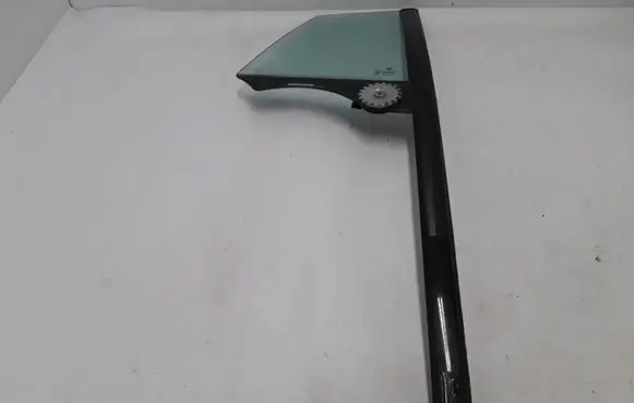 BMW 5 GT F07 Rear vent window glass 51357197886