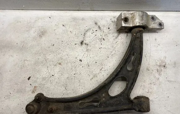Volkswagen Touran I Front lower control arm/wishbone 1K0407153K