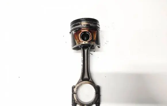 Volkswagen PASSAT B6 Piston with connecting rod