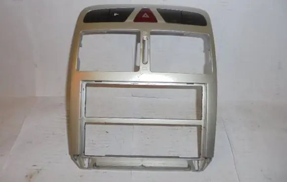 Peugeot 307 Radio/GPS head unit trim 