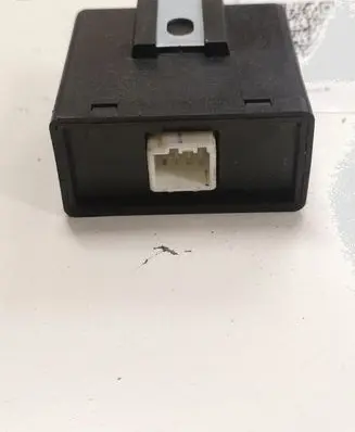 Opel Antara Wing mirror control module 96673478
