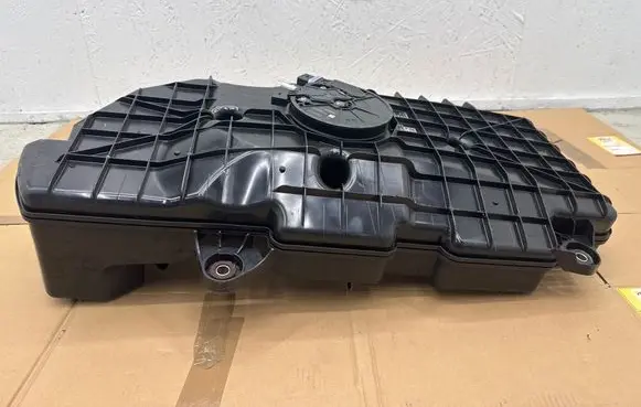 Mercedes-Benz GLE (W166 - C292) AdBlue liquid reservoir A0994710475 0444040010 6180826140958