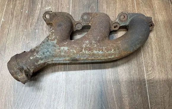 Mercedes-Benz E W124 Exhaust manifold 6031420602