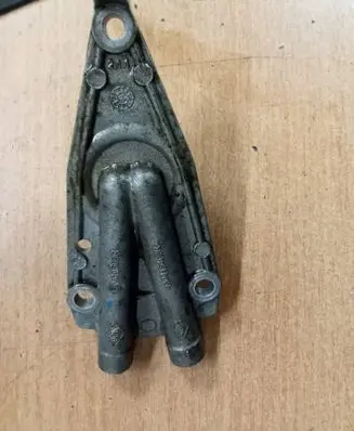 Dacia Sandero Camshaft vanos timing valve 130419589R 130415408R