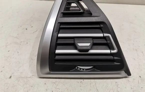 BMW X3 G01 Dashboard side air vent grill/cover trim 11916410