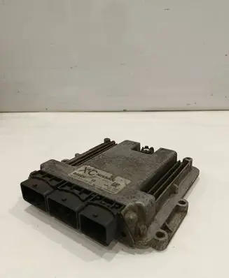 Nissan X-Trail T31 Engine control unit/module 23710JG98C 70550010 1039S21020