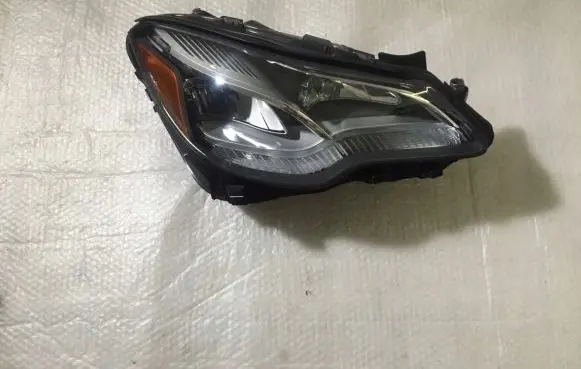 Mercedes-Benz E C207 W207 Headlight/headlamp A2078201259