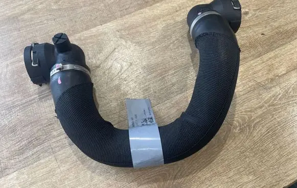 Land Rover Range Rover Velar Coolant pipe/hose JK838260AB C72GE SUVAJ200PUX