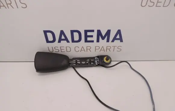 Volvo V50 Front seatbelt buckle D139