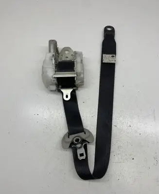 Lexus IS 220D-250-350 Front seatbelt 7M8750P J090331 J082512