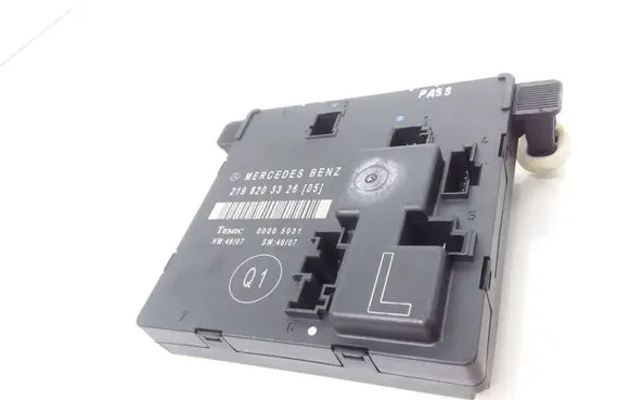 Mercedes-Benz CLS C219 Door control unit/module 2198203326 00005031