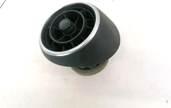 Audi A1 Dash center air vent grill 8X2820951