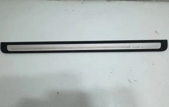 Audi A5 8T 8F Front sill trim cover 8T0853373