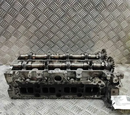 Mercedes-Benz SLK R172 Engine head A6510101220
