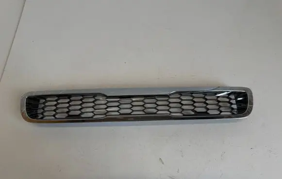 KIA Soul Front bumper upper radiator grill 863512K050