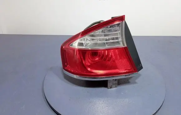 Subaru Legacy Rear/tail lights