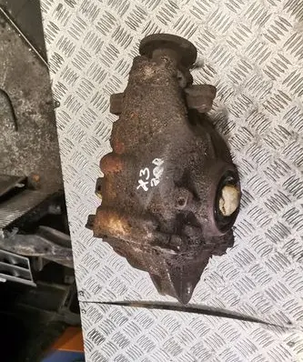 BMW X3 E83 Rear differential
