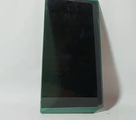 Volkswagen Golf V Rear side window 43r001108