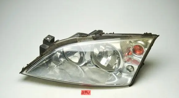 Ford Mondeo Mk III Headlight/headlamp 1S7113006AK 0301174201