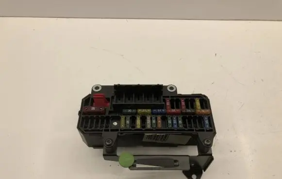 BMW 7 E65 E66 Fuse box set 6900583