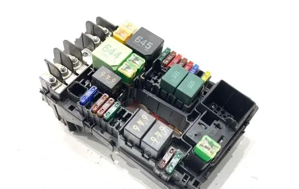 Volkswagen T-Roc Fuse box set 5Q0937125G