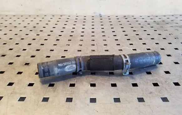 Land Rover Discovery 3 - LR3 Engine coolant pipe/hose PCH501063