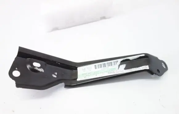 Nissan Micra K14 Fender mounting bracket