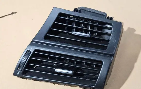 BMW X5 E70 Dashboard side air vent grill/cover trim 9227768 14482110