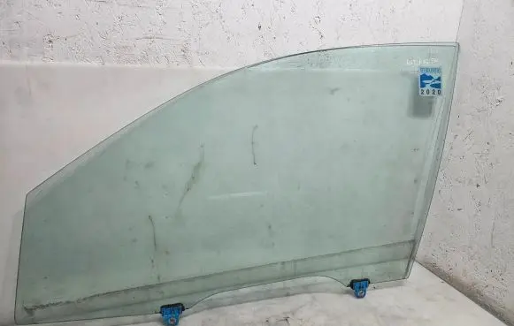 Mitsubishi Outlander Front door window glass four-door 43R00014