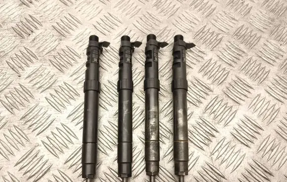 Ford Focus Fuel injectors set 9686191080 RZR1X2Y EMBR00101D