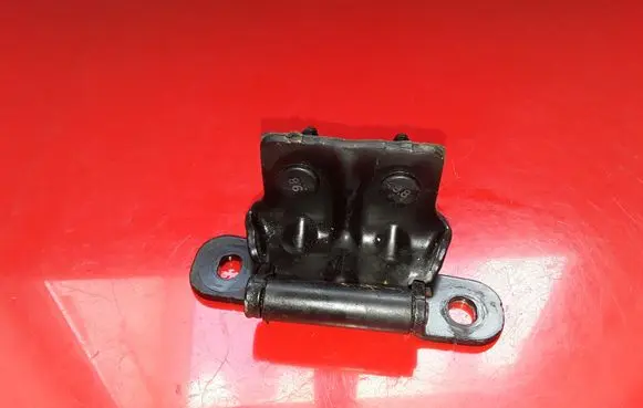Cadillac SRX Tailgate/trunk/boot hinge NOCODE