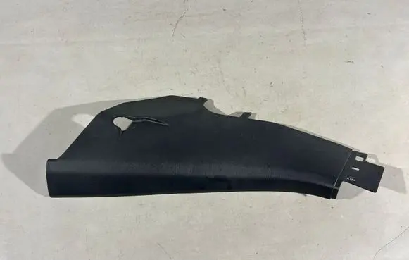 Porsche Cayenne (92A) (C) pillar trim A053629 23456789 7P0867765D