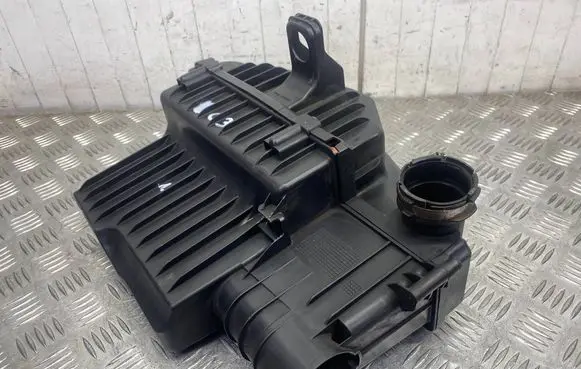 Citroen C3 Air filter box 9670851880
