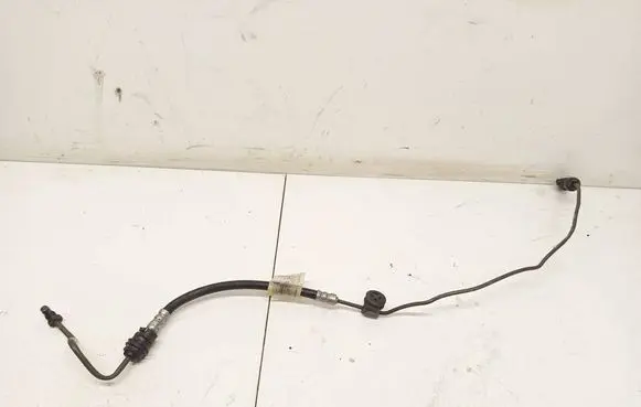 Ford Fiesta Fuel line pipe 