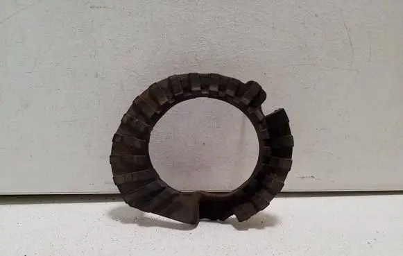 Volvo XC70 Front coil spring rubber mount 6G915349NAA