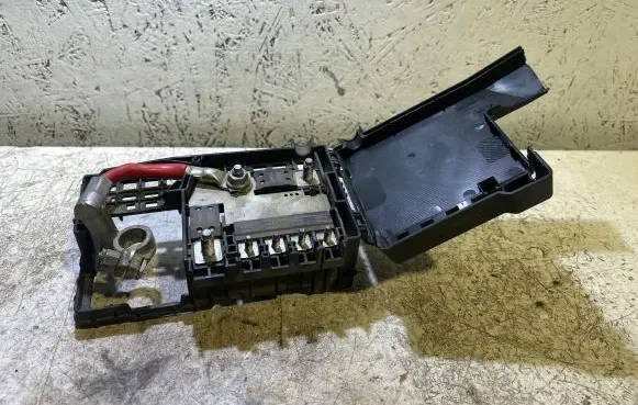 Opel Insignia A Positive cable (battery) 525230582