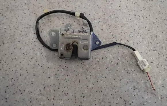 Toyota Yaris Tailgate/trunk/boot lock/catch/latch 