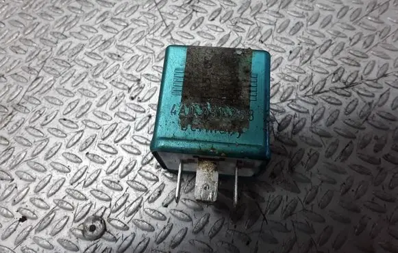 Audi A8 S8 D2 4D Other relay 4A0951258