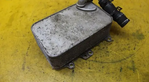 Audi A6 C7 Engine oil radiator 059117021R