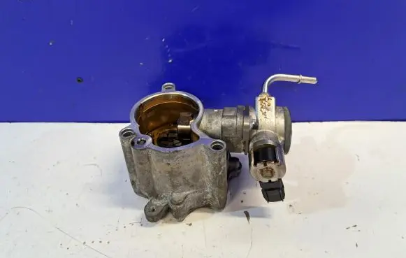 Volvo S60 Vacuum pump 31316143 31392104