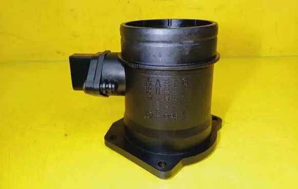 Audi A4 S4 B6 8E 8H Mass air flow meter 06B133471A 0280218058