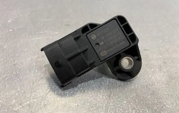Opel Zafira C Air pressure sensor 55568175 0281006077