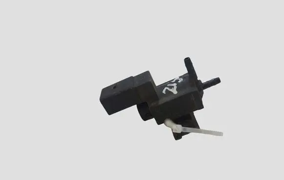 Volkswagen PASSAT B6 Turbo solenoid valve 037906283D 72809800