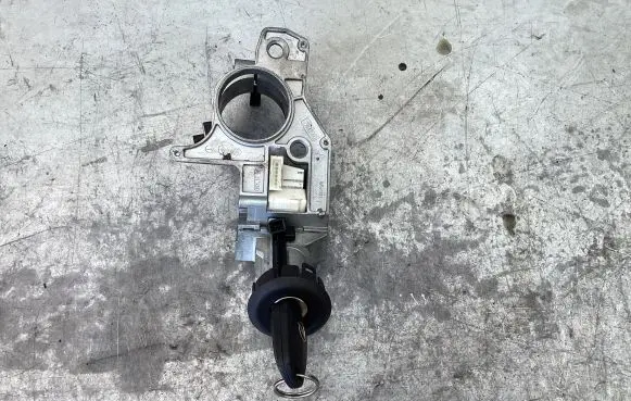 Opel Astra H Ignition lock V613090Z00 97418Z