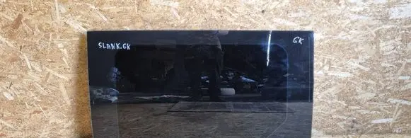 KIA Carnival Sliding door window/glass 