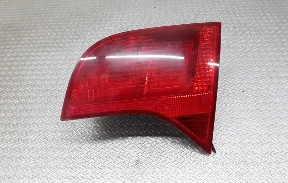 Audi A4 S4 B7 8E 8H Tailgate rear/tail lights 8E9945094